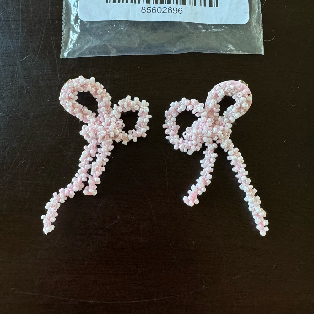 Pink Pearl Bow Earrings
